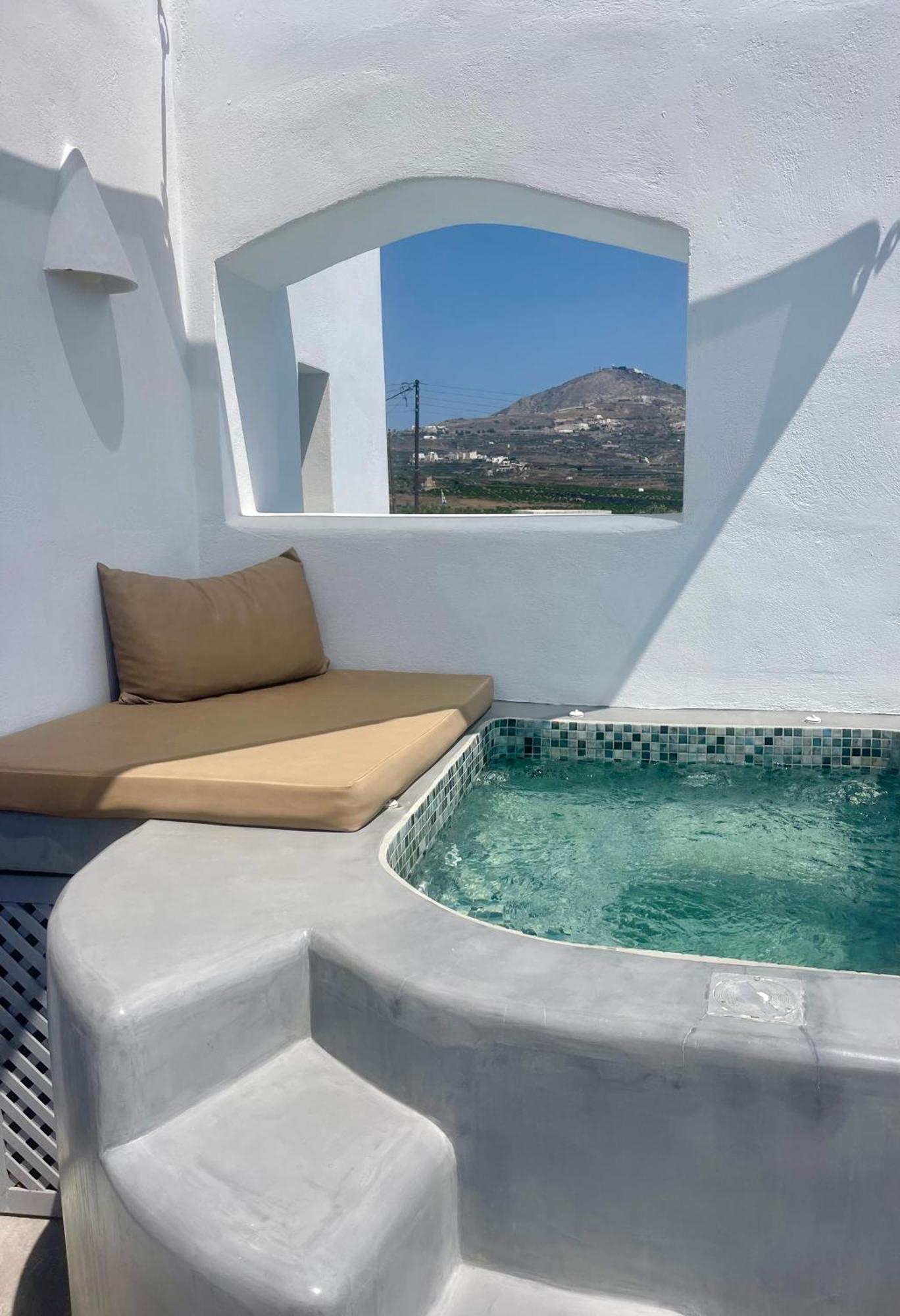 White Harmony Suites Megalochori  Exteriér fotografie