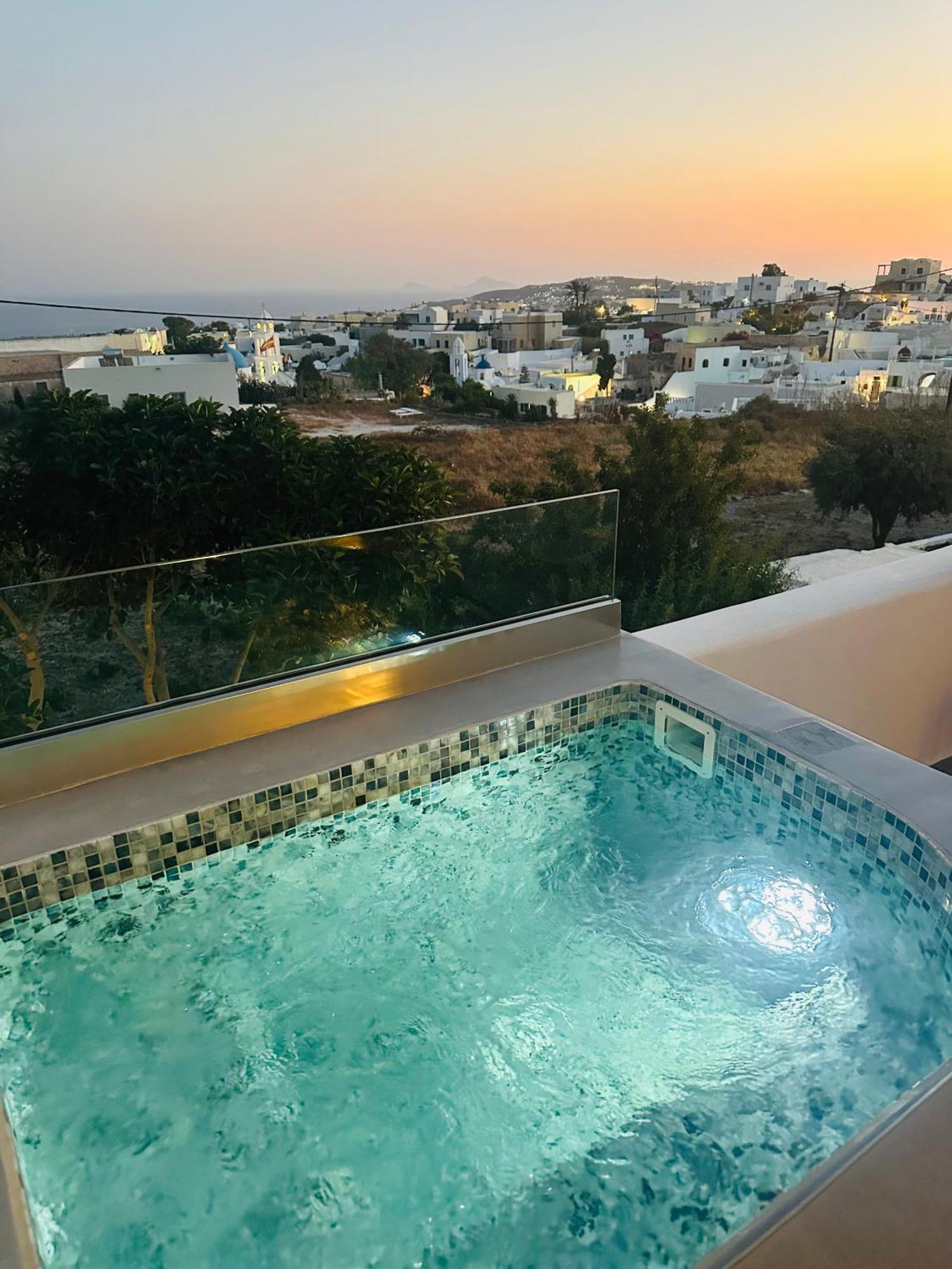 White Harmony Suites Megalochori  Exteriér fotografie